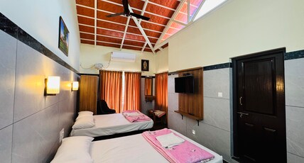 Shreematha Residency Lodging and Bording Hornadu Room Type - 3 Bed  Deluxe A C