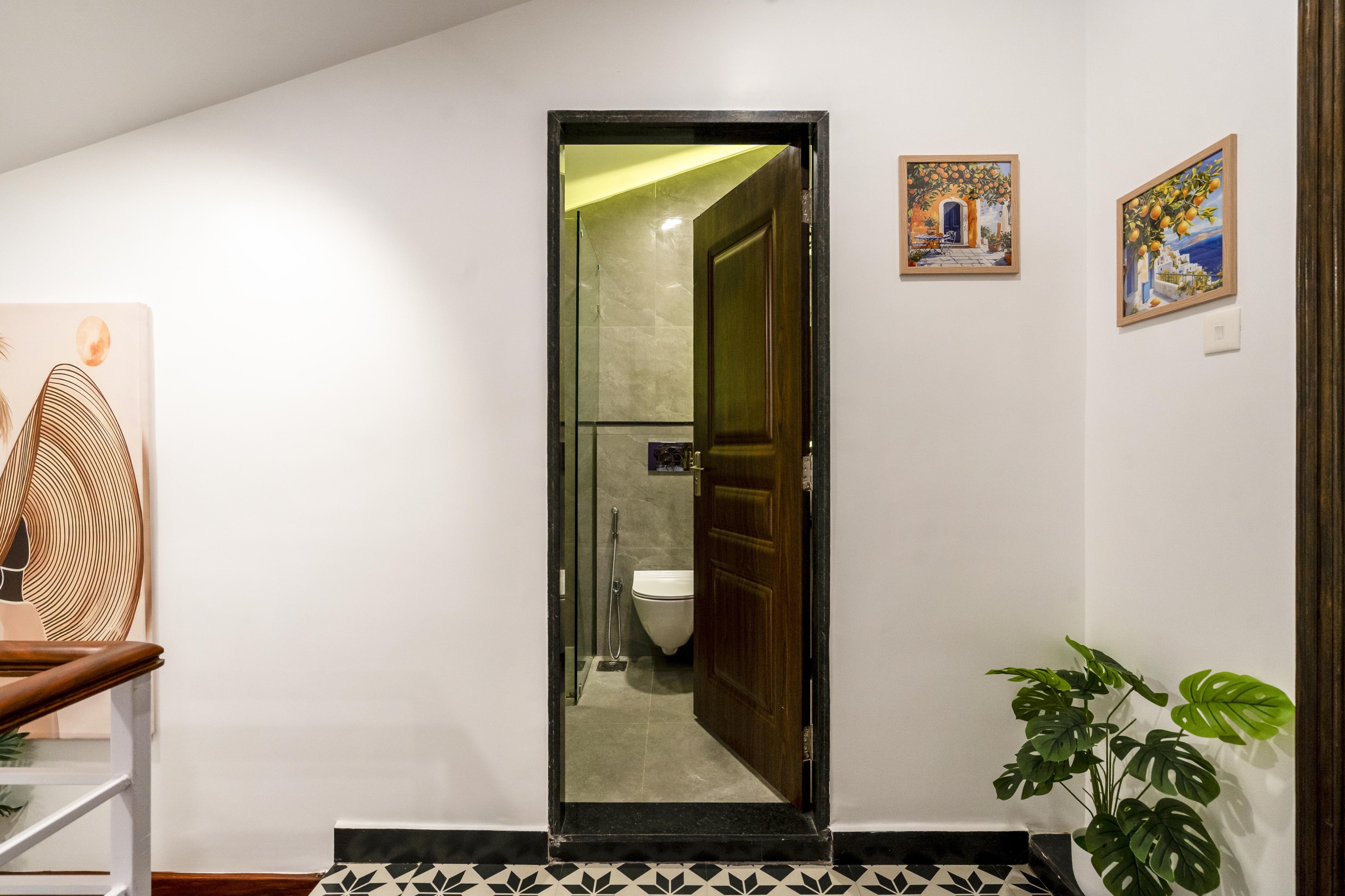 Tarashi Homes Apartment - Tap to explore photos