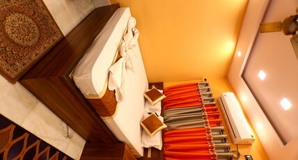 HOTEL SURF RIDE Room Type - SEMI DELUXE 4 BED