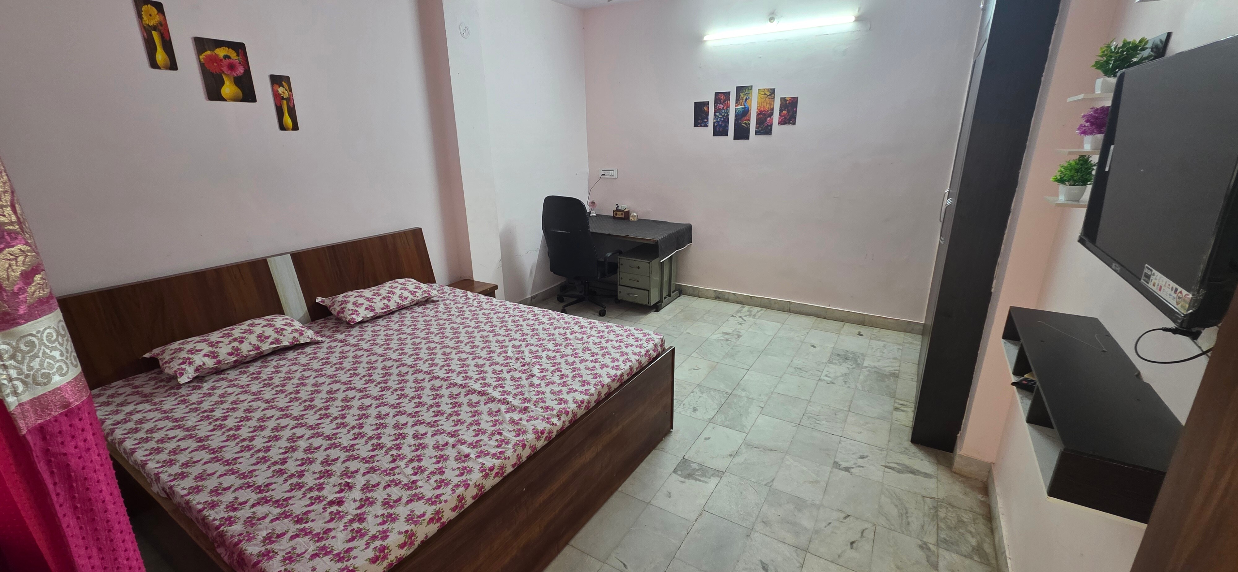 Peaceful stay with comfort care in Ajmer - Tap to explore photos