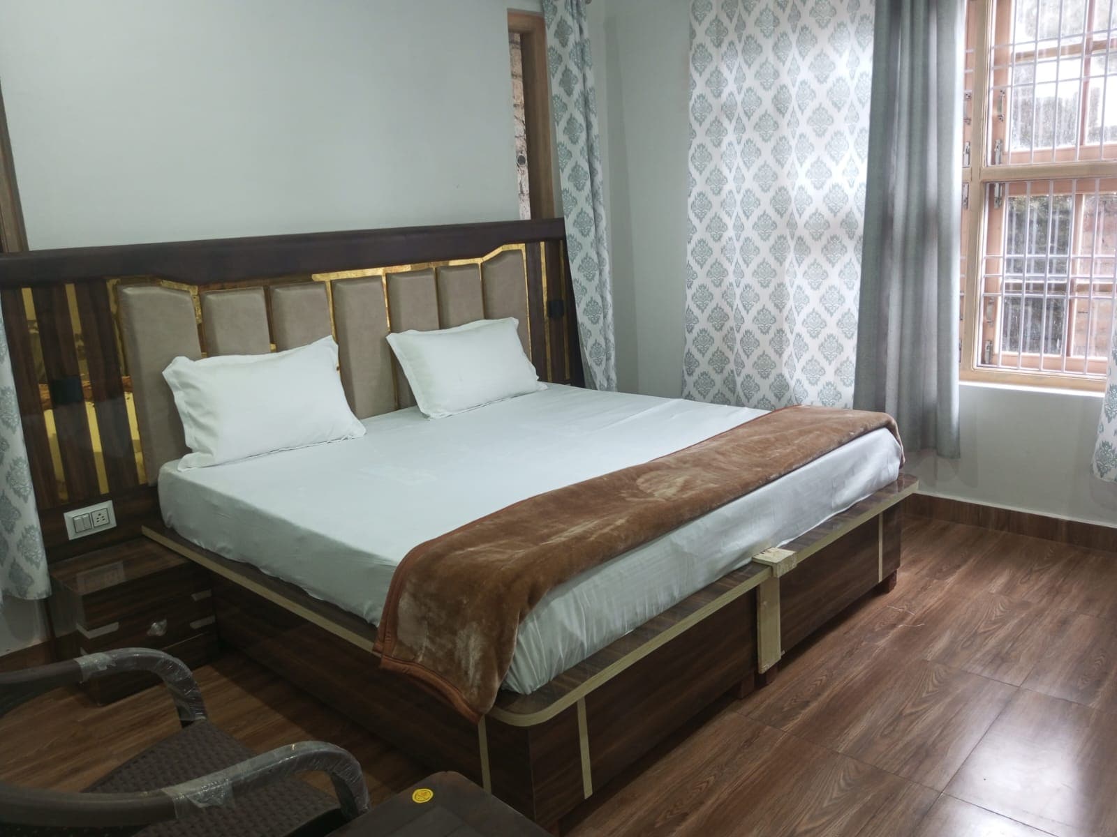 Himani Home Stay - Tap to explore photos
