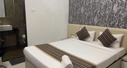 Shubh by Steazy Room Type - Premium Room with Attach Bathroom