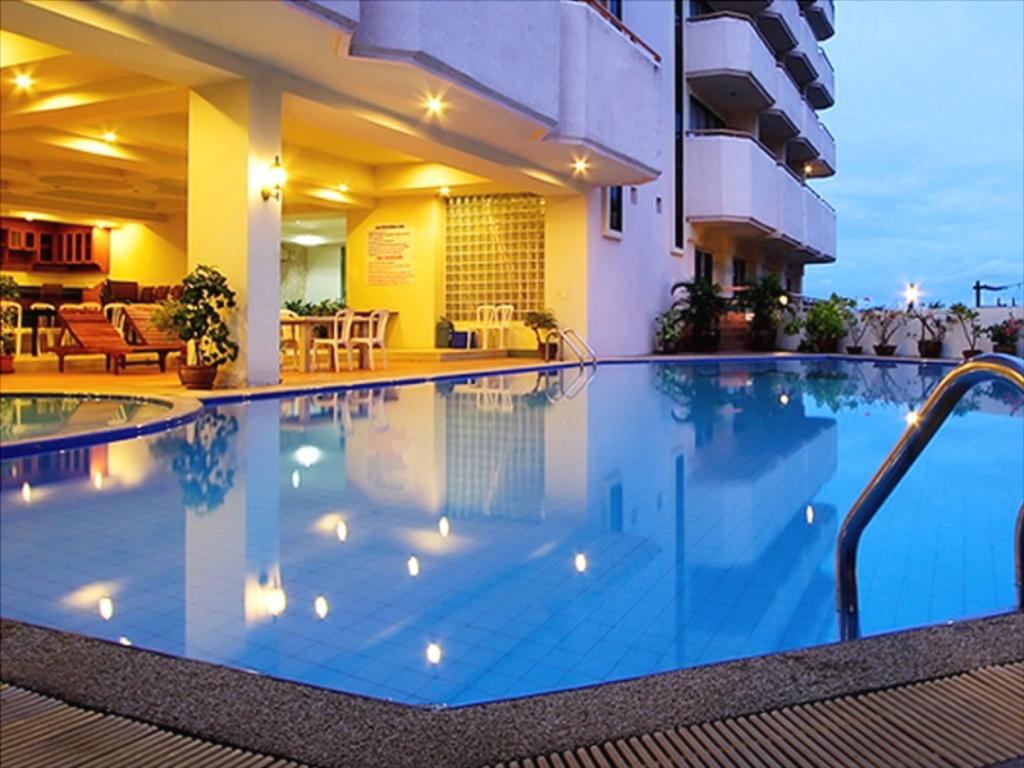 Mike Beach Resort Pattaya - Tap to explore photos