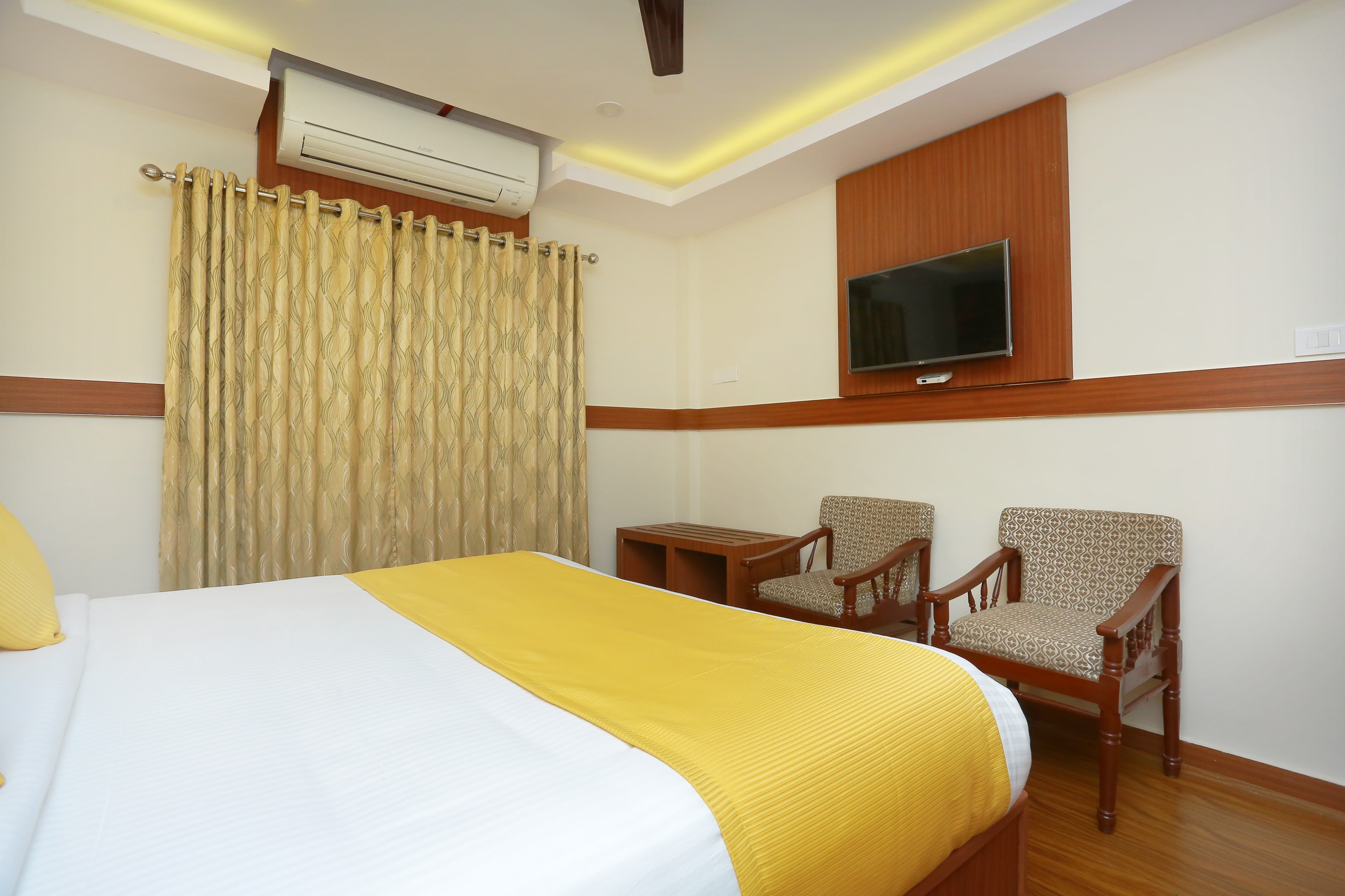 Super Capital O Kovilakam Residency - Tap to explore photos
