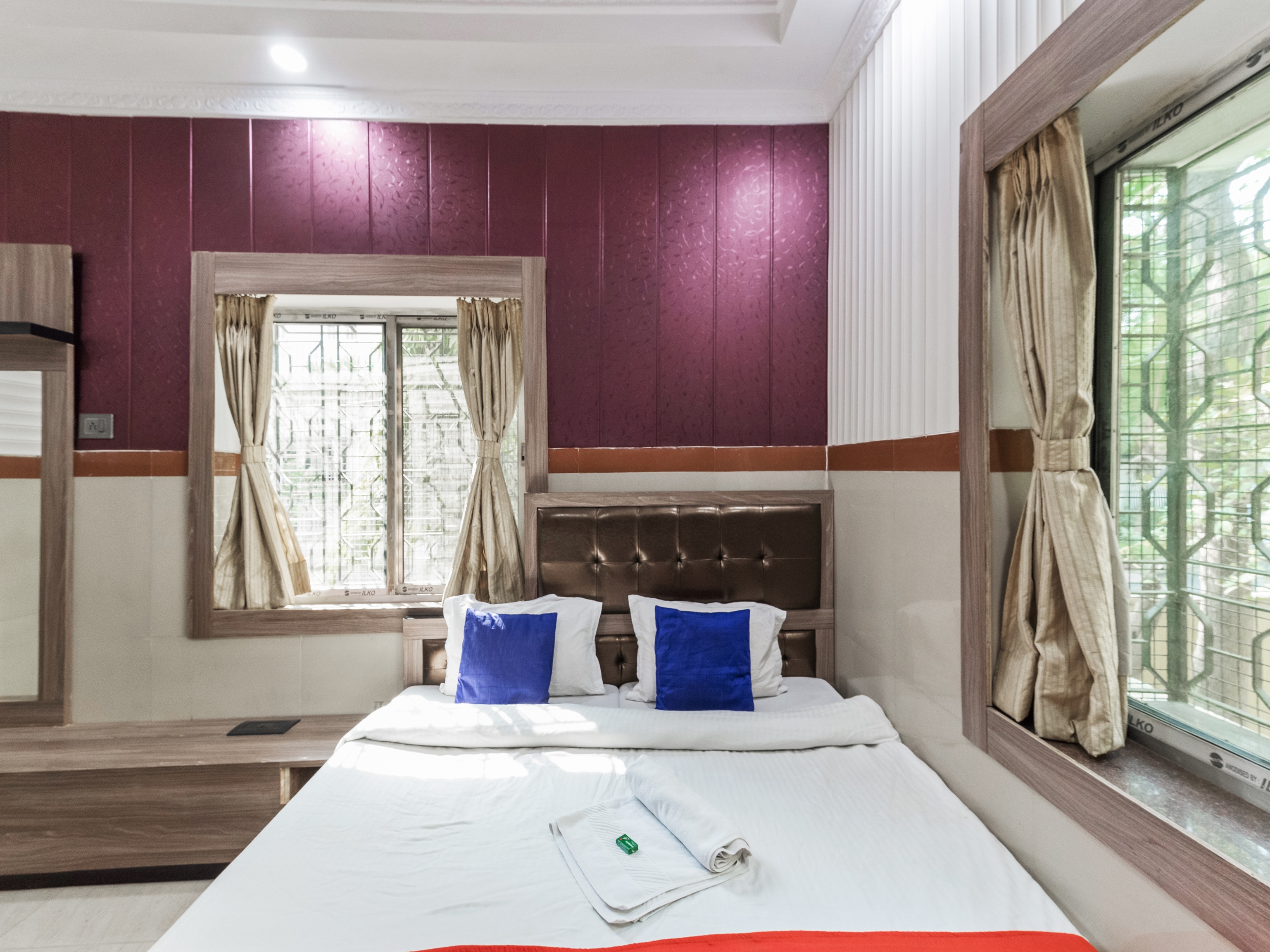 Vinayak Guest House - Tap to explore photos