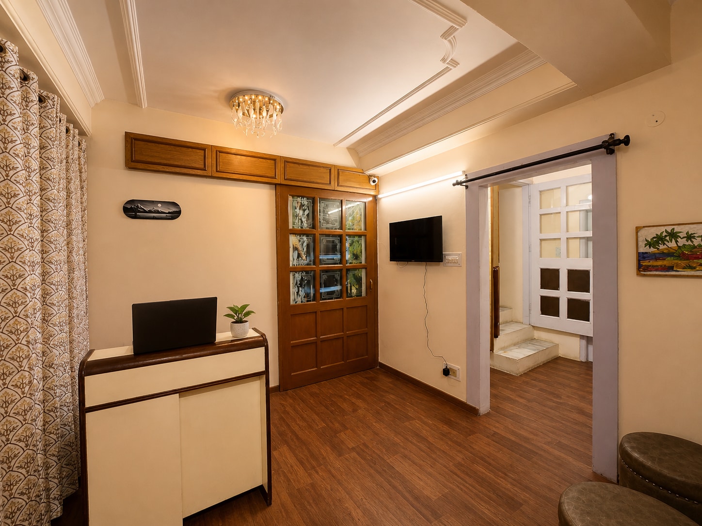 Sapphire B&B | Near Mall Road Shimla - Tap to explore photos