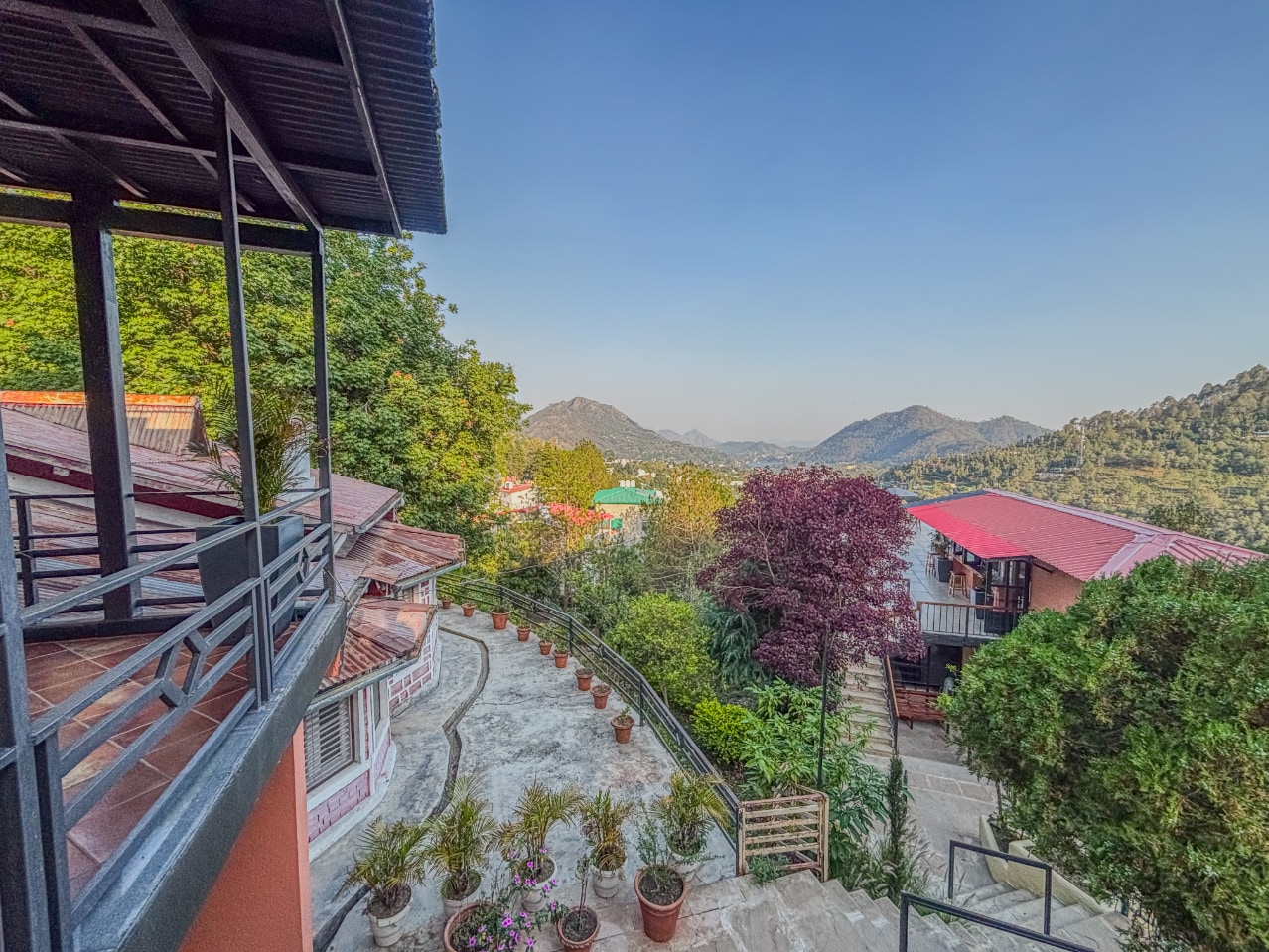 Samarpan Stays | Boutique Luxury Retreat near Bhimtal & Kainchi Dham - Tap to explore photos