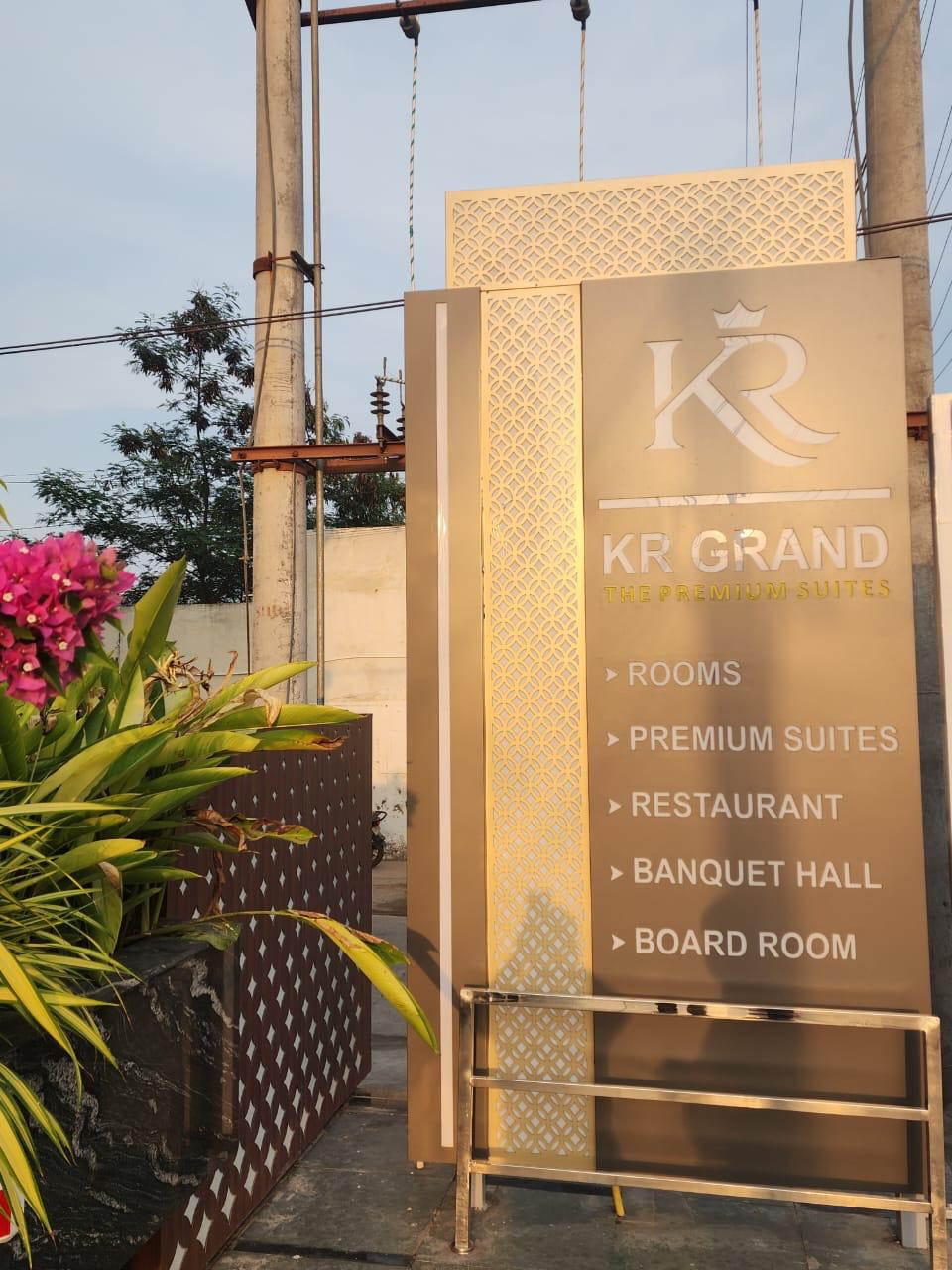 KR GRAND - Tap to explore photos