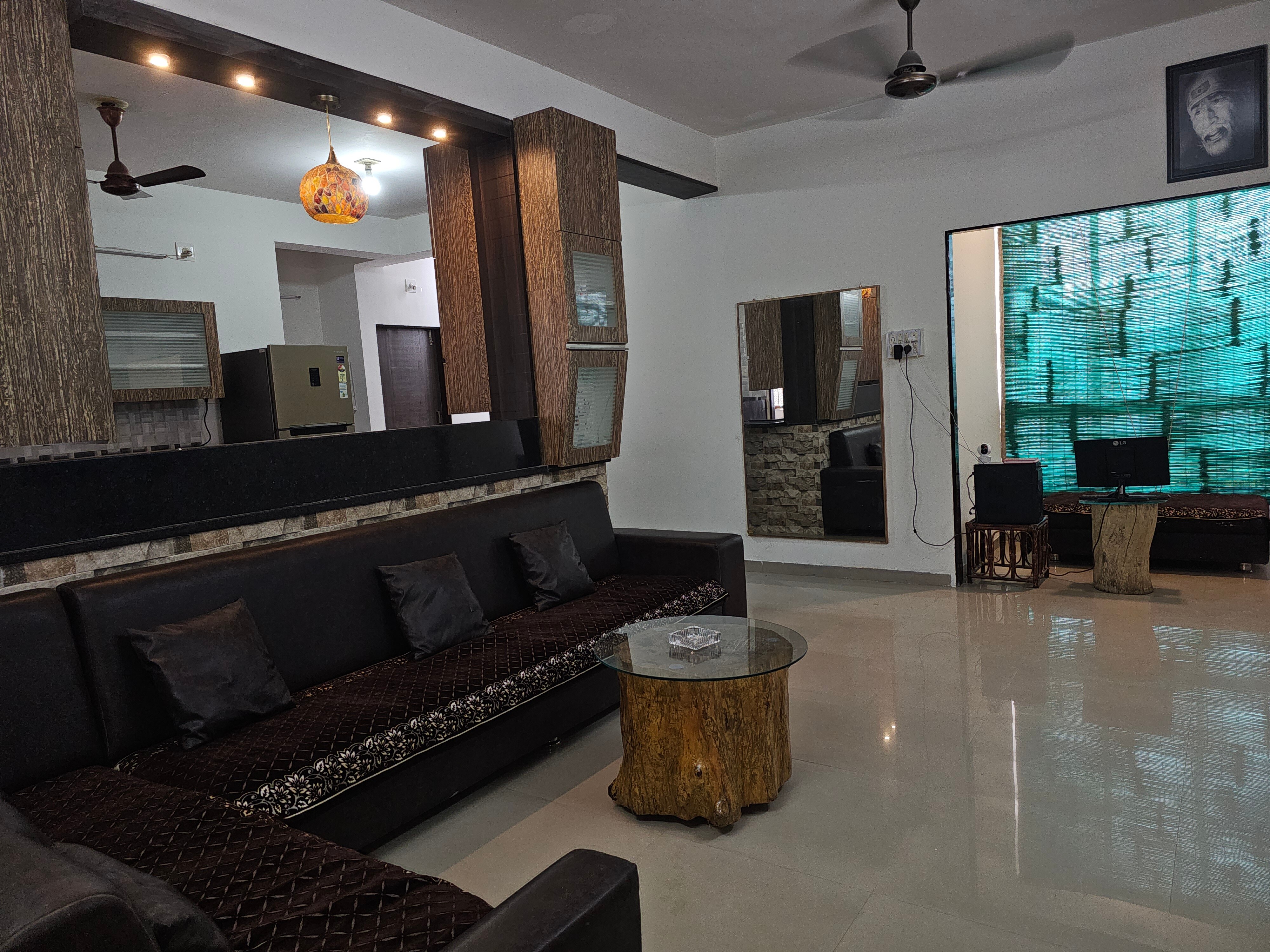Prince Homestay - Tap to explore photos