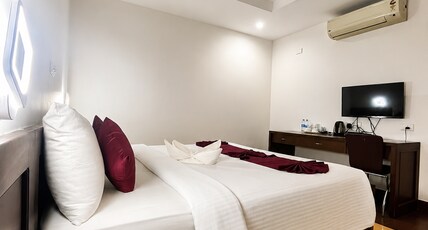 HOTEL XAVIERS AVENUE Room Type - Deluxe Double Room - AC Rooms