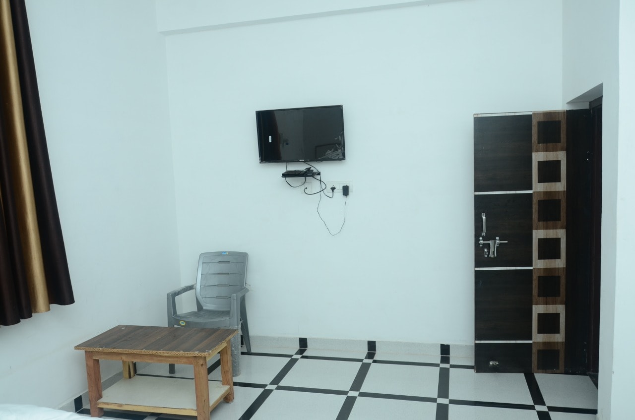 Hotel Shyam Vatika Residency - Tap to explore photos