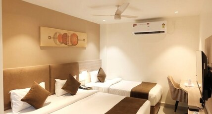 HOTEL CAMELLIA GRAND Room Type - EXECUTIVE TRIPLE BED HOTEL CAMELLIA GRAND Room Type - EXECUTIVE TRIPLE BED