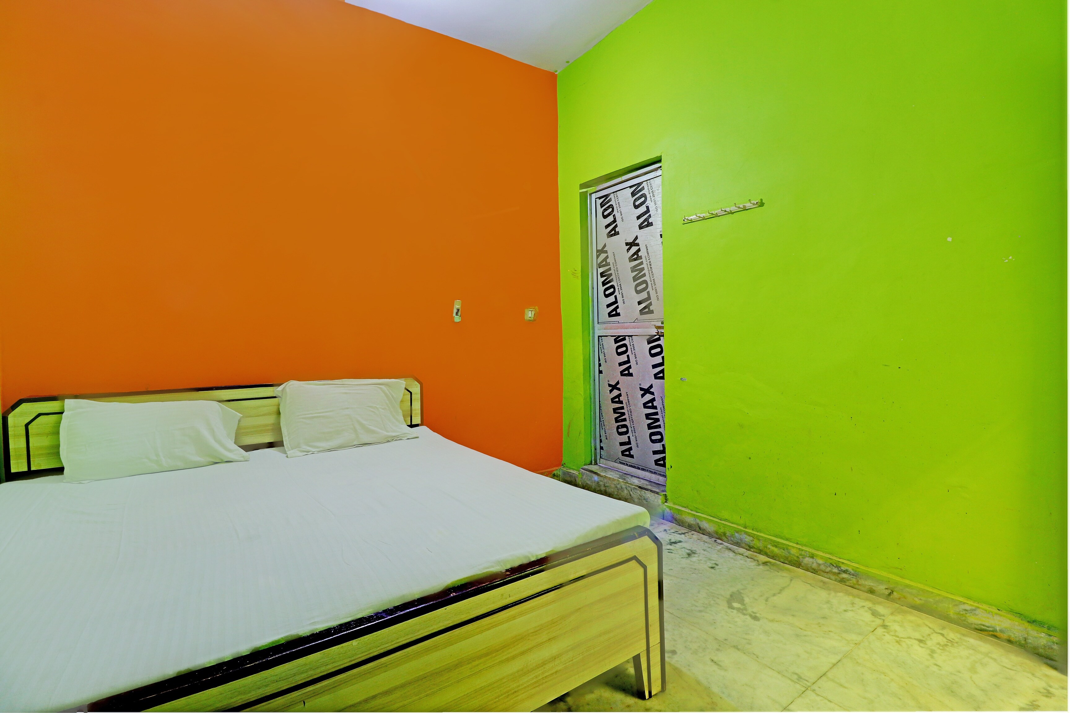 Hotel O Vansh Guest House - Tap to explore photos