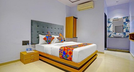 Nidhivan Hotel and Rooms Room Type - Royal Room