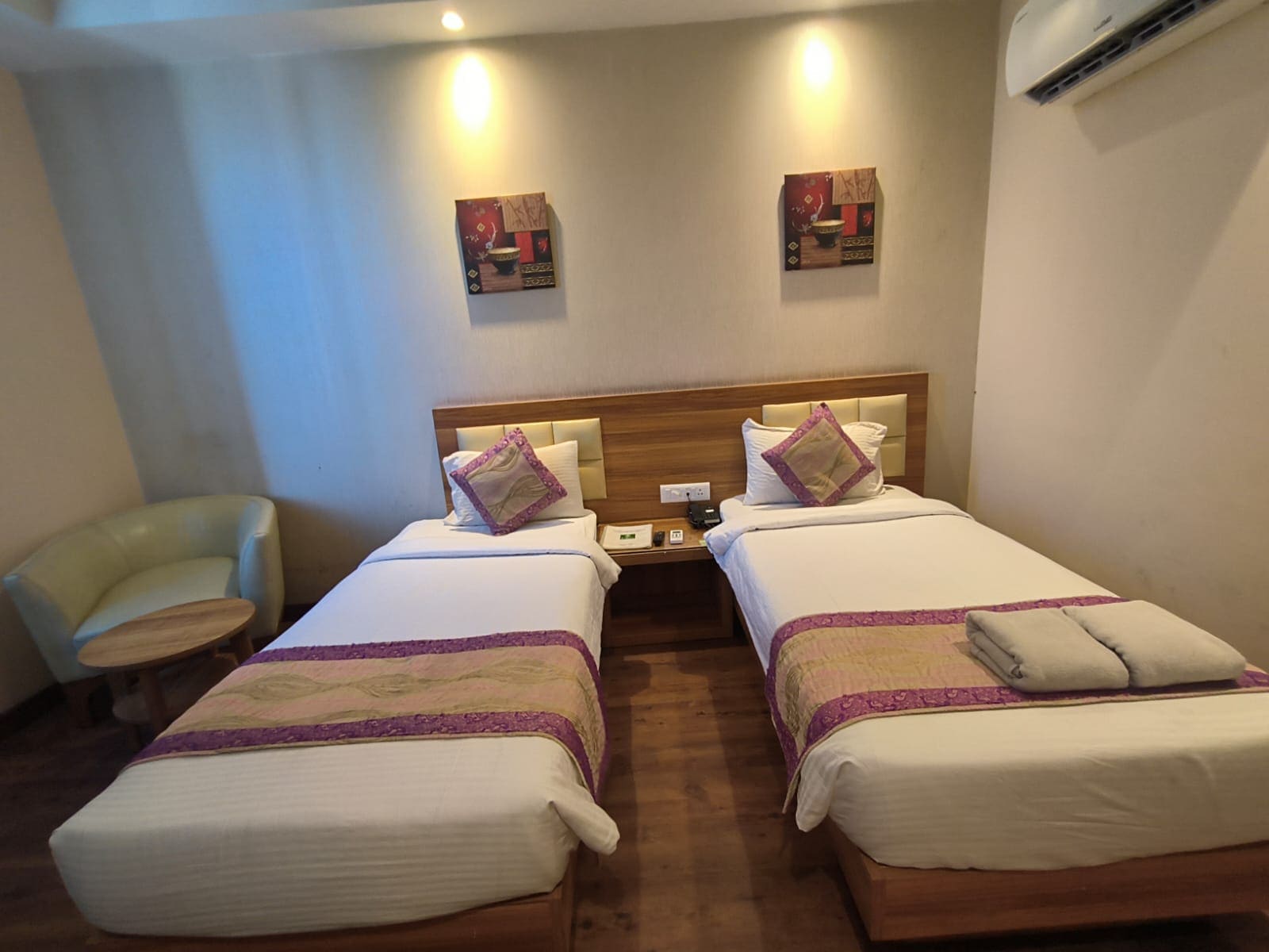 Hotel Le Roi, Haridwar @ Har Ki Pauri Road - Tap to explore photos
