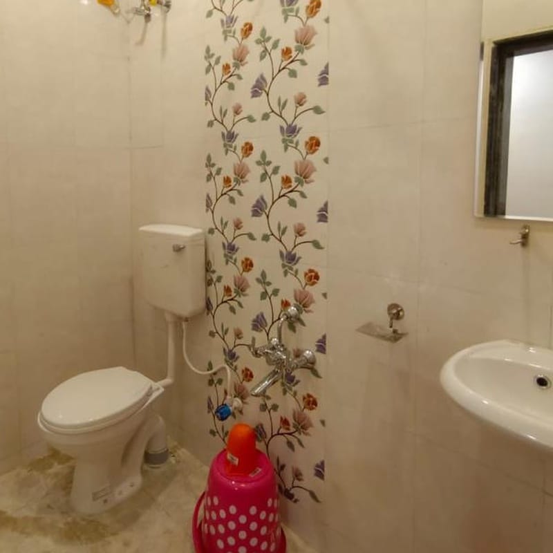 Trimurti Deluxe Lodging - Tap to explore photos