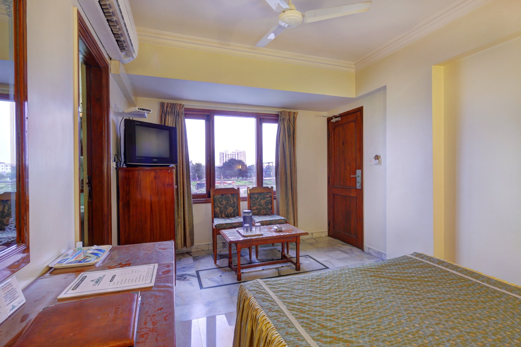 Hotel Apex Surat - Tap to explore photos
