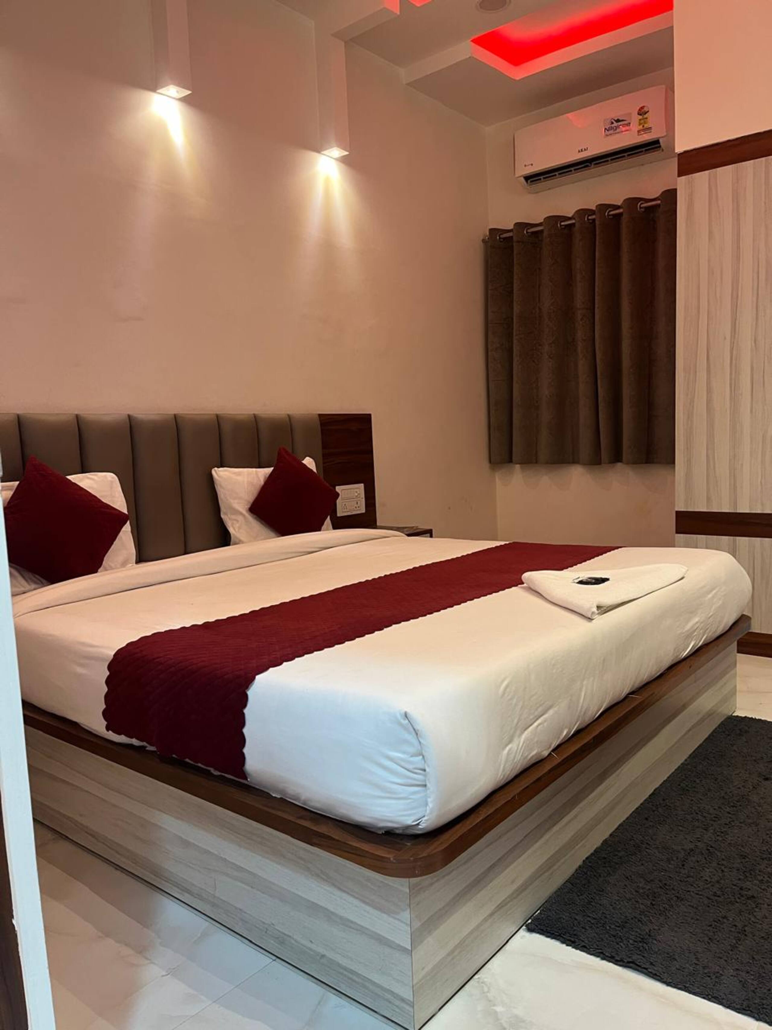 KL Grand Residency - Tap to explore photos