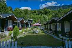 Hillarious Manali Himachal Pradesh