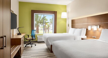 Holiday Inn Express & Suites WAYCROSS Room Type - 2 Queen Standard