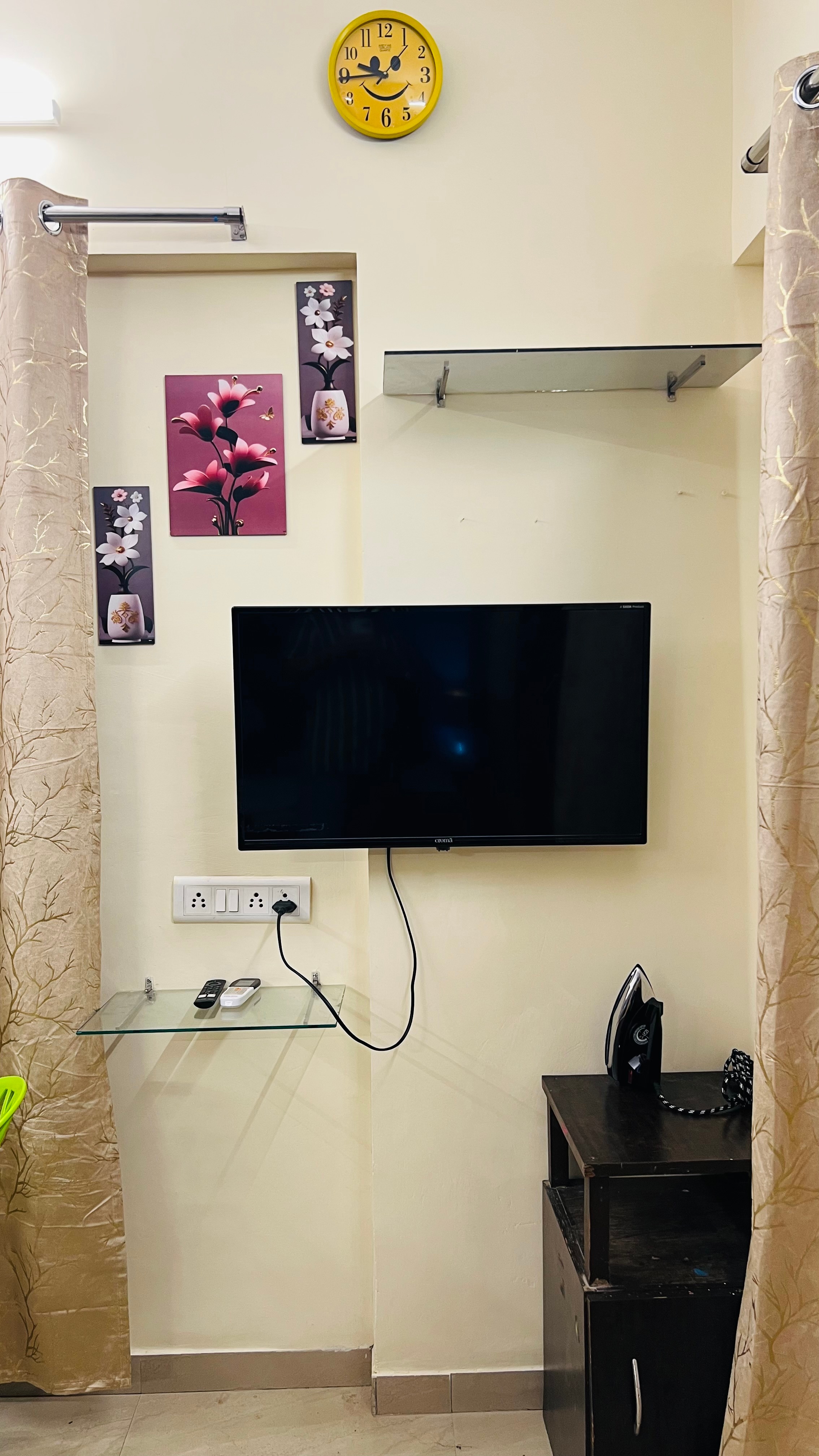Avira Studio Private Stay for Couples Solo - Tap to explore photos