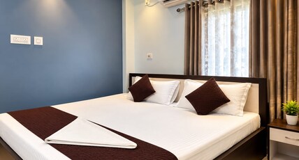 Hotel Royal Empire Room Type - Deluxe Room Hotel Royal Empire Room Type - Deluxe Room