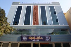 HOTEL LEELA IMPERIAL