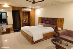 Hotel Anand Residency