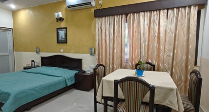 Jungle Babbler TouristResort Room Type - Standard Room