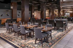 DOUBLETREE BY HILTON DENVER SE
