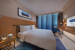 Holiday Inn Express Beijing Shijingshan Lakeview