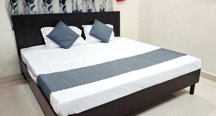 Hotel orchid inn Room Type - Ac Luxury double room Hotel orchid inn Room Type - Ac Luxury double room