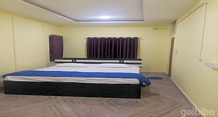 Shivangi Guest House Room Type - Deluxe Room Non AC