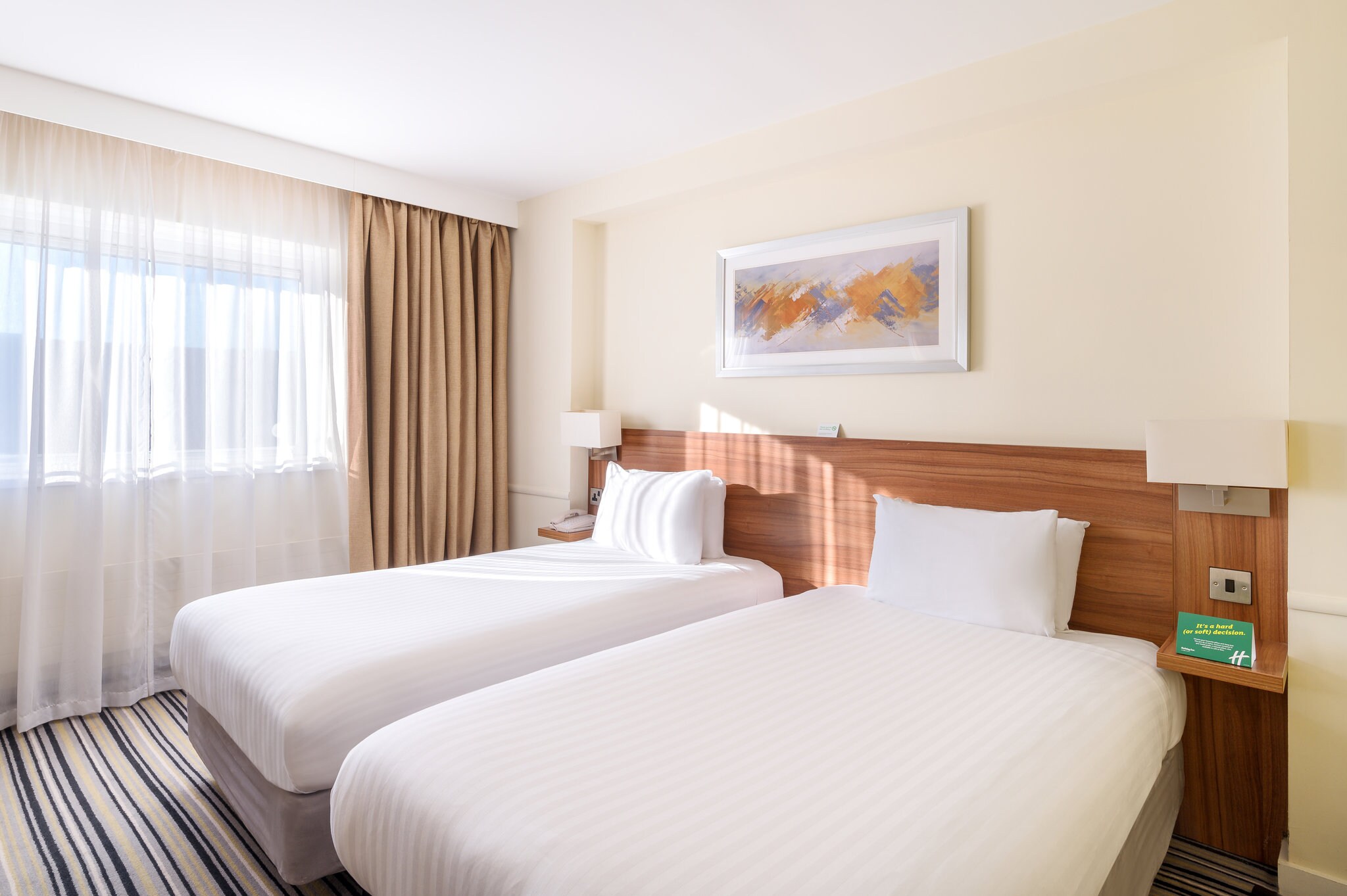 Holiday Inn Leeds Garforth - Tap to explore photos