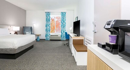 Hilton Garden Inn Tulsa South Room Type - 1 KING BED