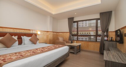 Hotel Sonamchen Retreat Room Type - Deluxe Ground view