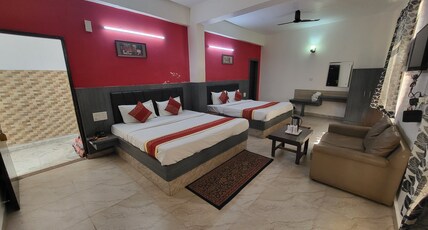 Hotel Jagdamba Room Type - Family 4 Bed AC Room