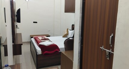 Subhadra Hotel Room Type - Deluxe Room(Non Ac)