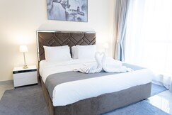 Happy Season JBR Bahar apartments