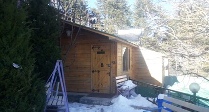 Snow King Retreat - The Heaven Room Type - Twin Rooms, Pine wood Cottages With  2 Double Bed for 4 Pax, 2 Bath Room with Sun Sky lobby