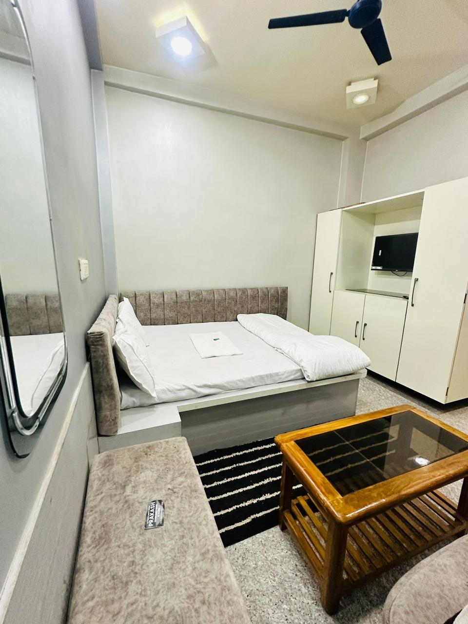 Prakash Residency Guest House - Tap to explore photos