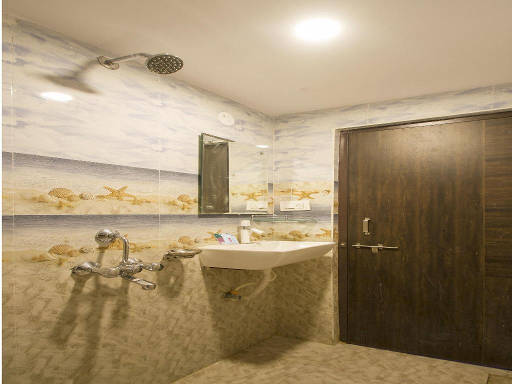 Tharavadu Jymis Cottages | Rooms & Wi-Fi - Tap to explore photos