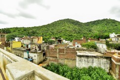 Thakur Boutique Hotel