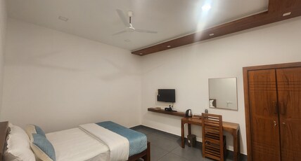 Mana Gramam Resort Room Type - Garden View 2 ( King size bed )