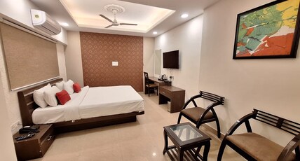 Hotel Abhinandan Room Type - Premium Room