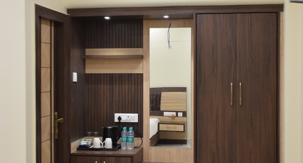 Golden Gleam Resorts Room Type - PREMIUM TRIPLE BED