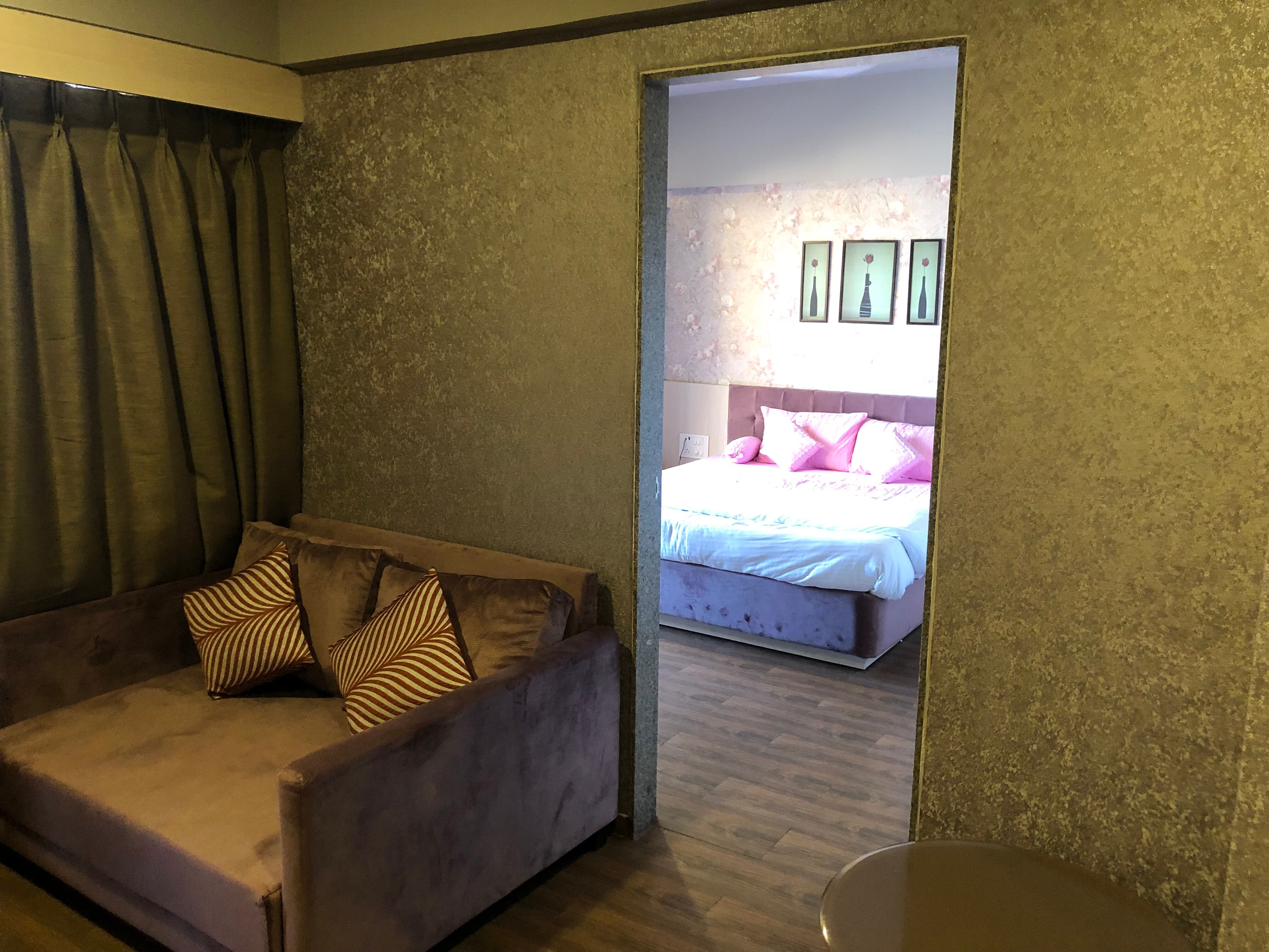 Private Suite Room Weekend Address - Tap to explore photos