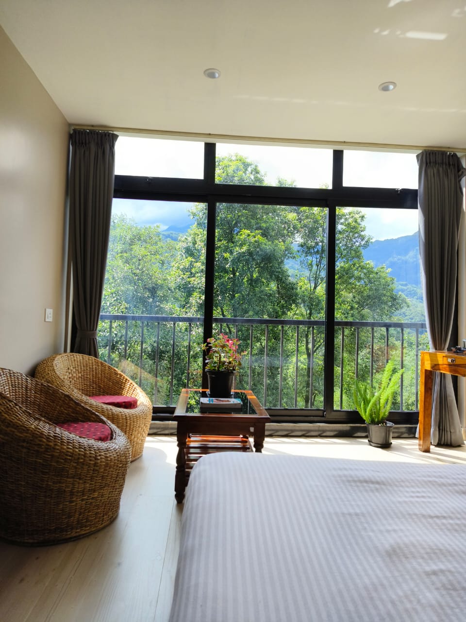 Eagle's Nest Hotels and Residences - Tap to explore photos