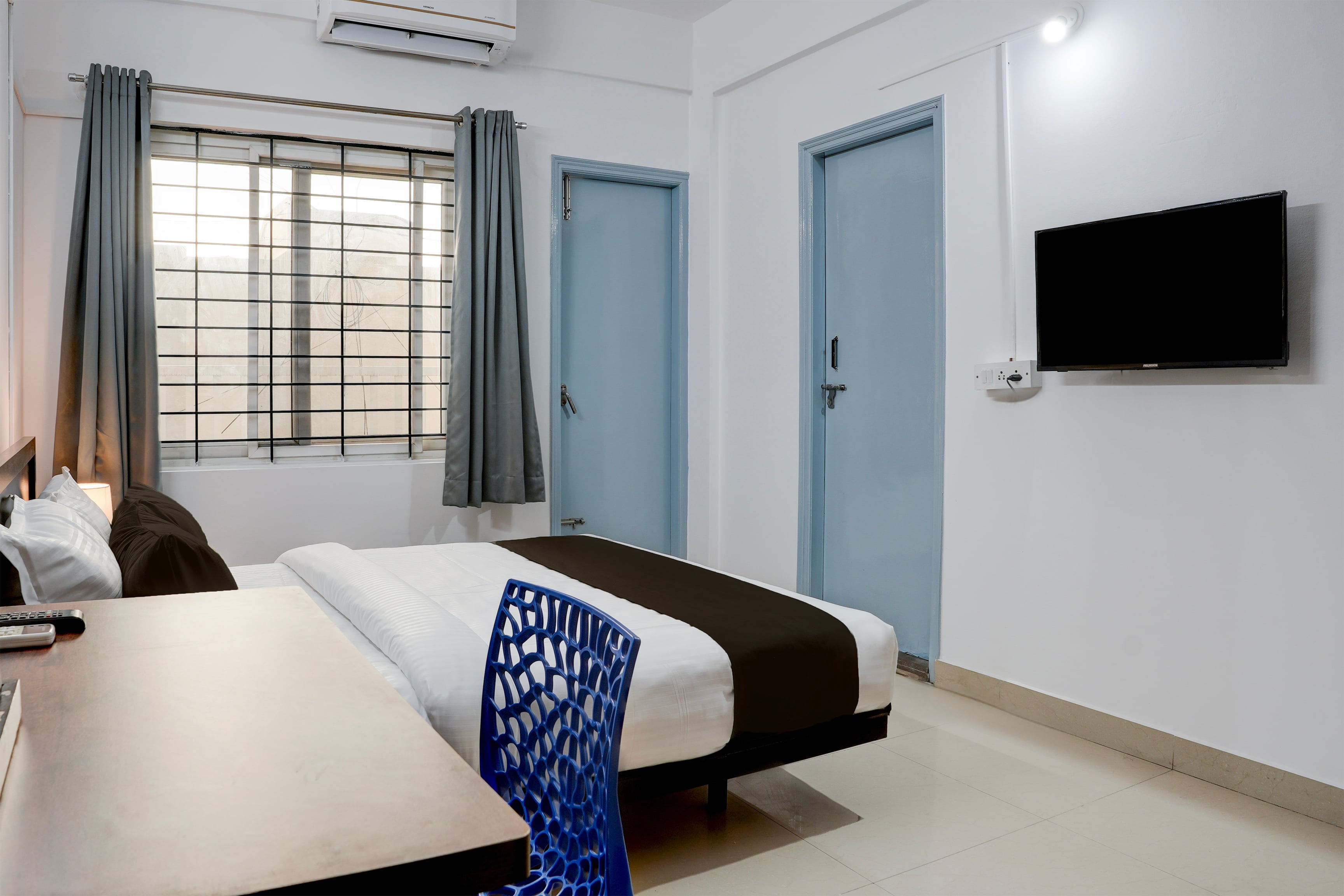 Super Hotel O Whitefield - Tap to explore photos