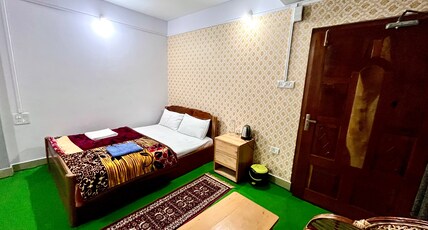  Amaze PY Homestay Room Type - Deluxe Double Room 